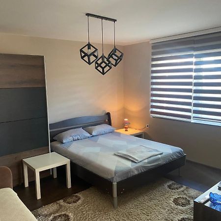 Arni Apartments Donja Vrezina Eksteriør bilde