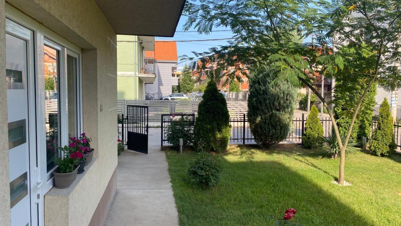 Arni Apartments Donja Vrezina Eksteriør bilde
